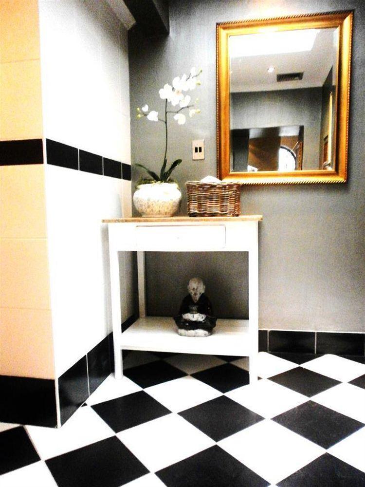 Tudor Hotel ケープタウン エクステリア 写真